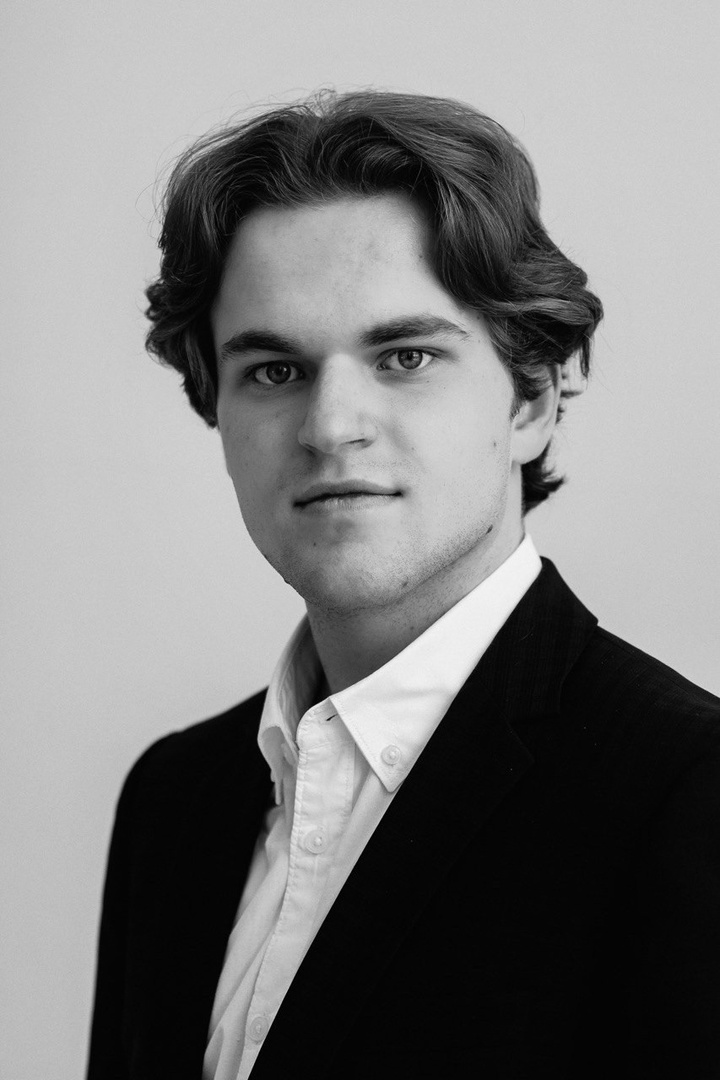 Антон Хомяков
